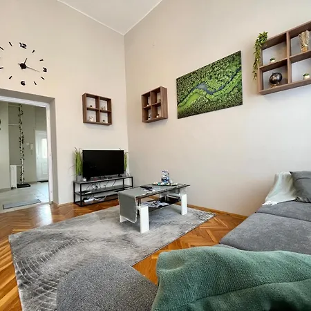Centre Batthyany * Debrecen